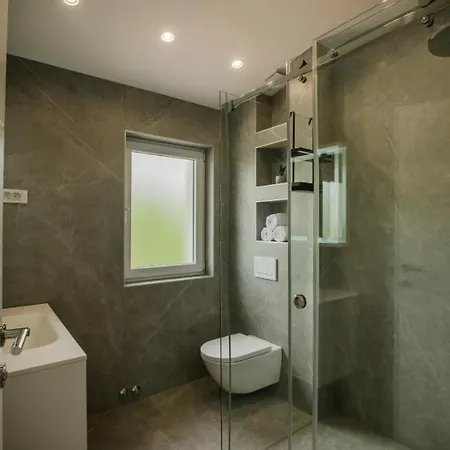 California Dream Luxury Near Makarska Croatia *